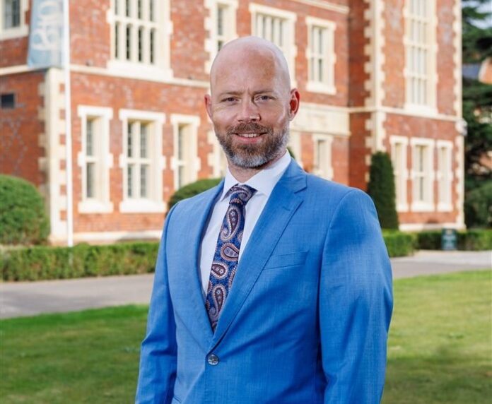 Wayne Douglas, Managing Director at City & Country Wayne Douglas, Managing Director at City & Country